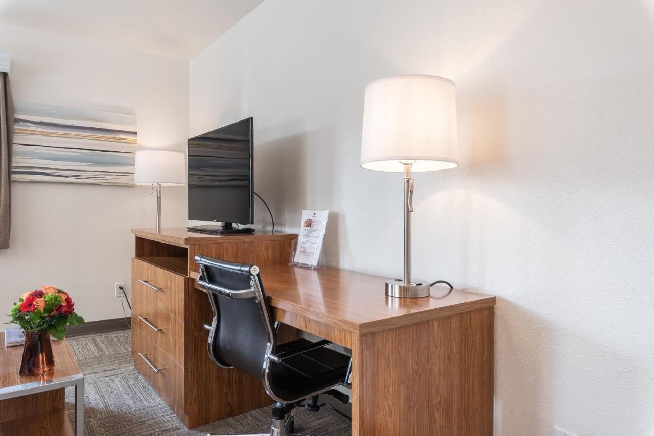 Marshall Suites Bainbridge Island Bagian luar foto
